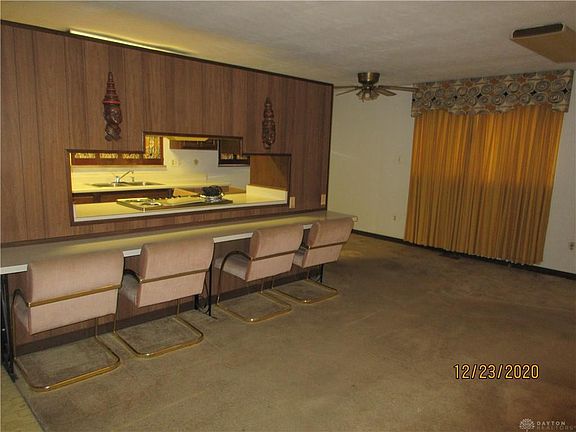 3rd image of 5 Kimberly Cir