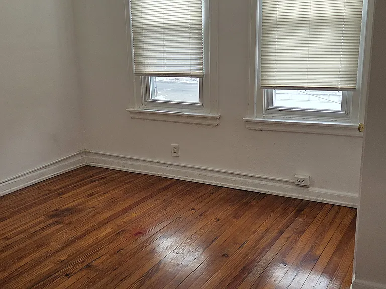 2088 E Victoria St — Photo 9