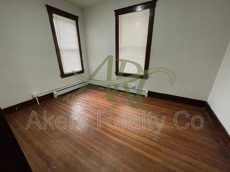 1124 Lake Ave — Photo 8