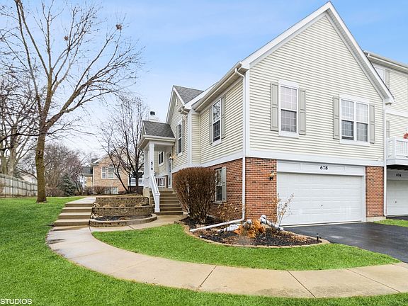 2nd image of 678 N Hidden Prairie Ct