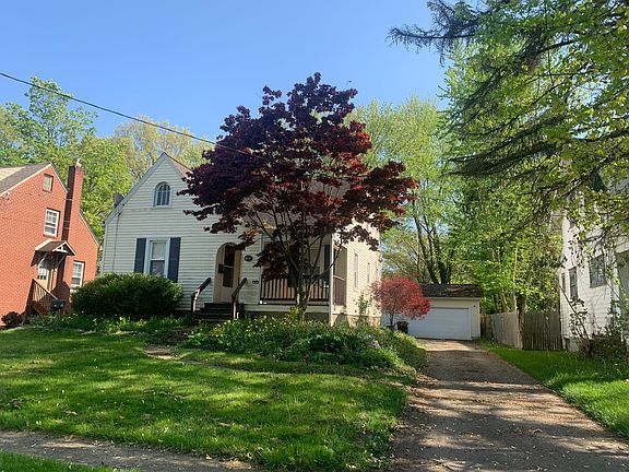2nd image of 159 Erskine Ave