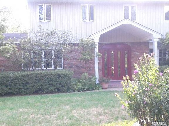 2nd image of 8 Bristol Ct