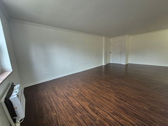 3rd image of 5720 Stanton Ave APT 305
