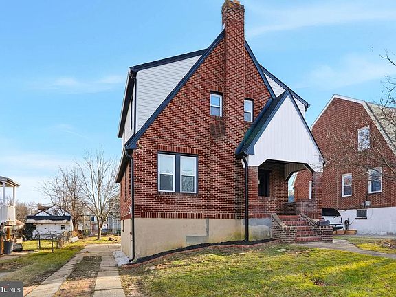 3rd image of 7813 Clarksworth Pl