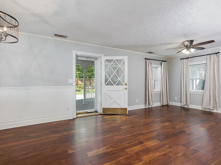 1106 Ogrady Dr — Photo 13