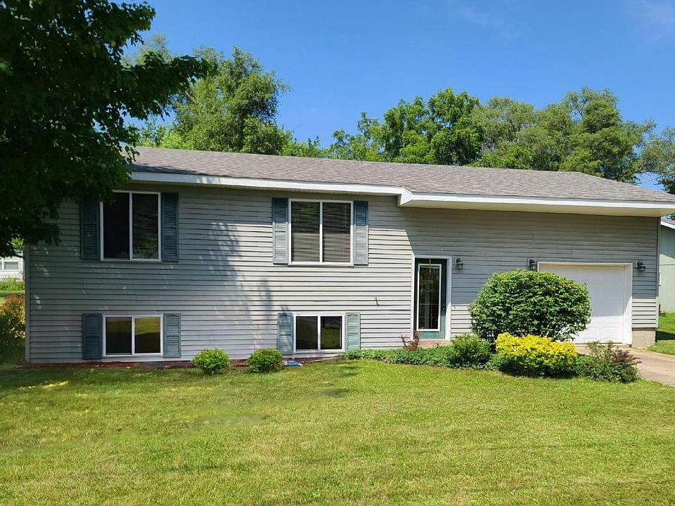 403 Haskins Drive, Pardeeville, WI 53954 | Zillow