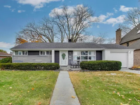 412 N Ridgeland Ave, Elmhurst, IL 60126