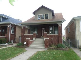 6735 Riverside Dr, Berwyn, IL 60402