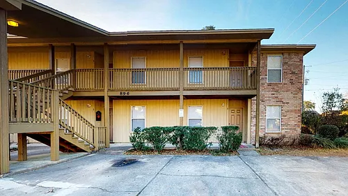 895 Silverwood Dr #3 Photo 1