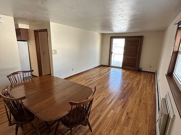 3rd image of 25 Albany Ave #2R