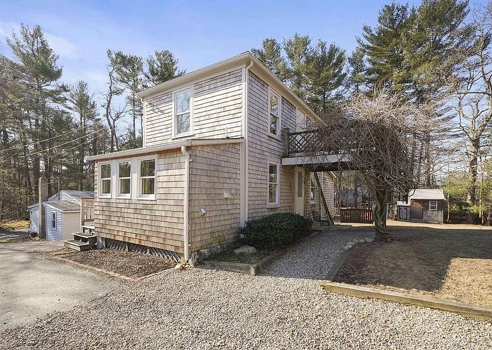 1st image of 26 Thrasher Ave