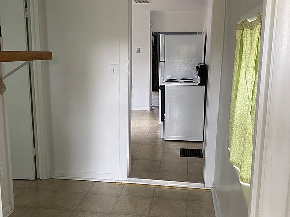 3rd image of 1124 Titus Ave #A