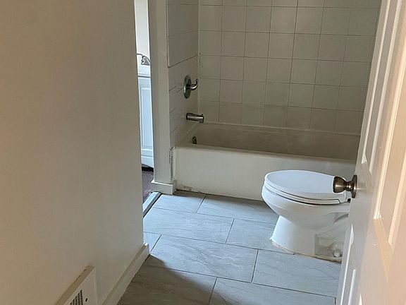 2nd image of 329 Talmage Ave #6