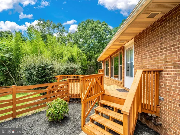 2902 Greenhill Ct, Ijamsville, MD 21754