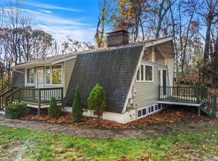 113 Walnut Hill Rd, East Lyme, CT 06333