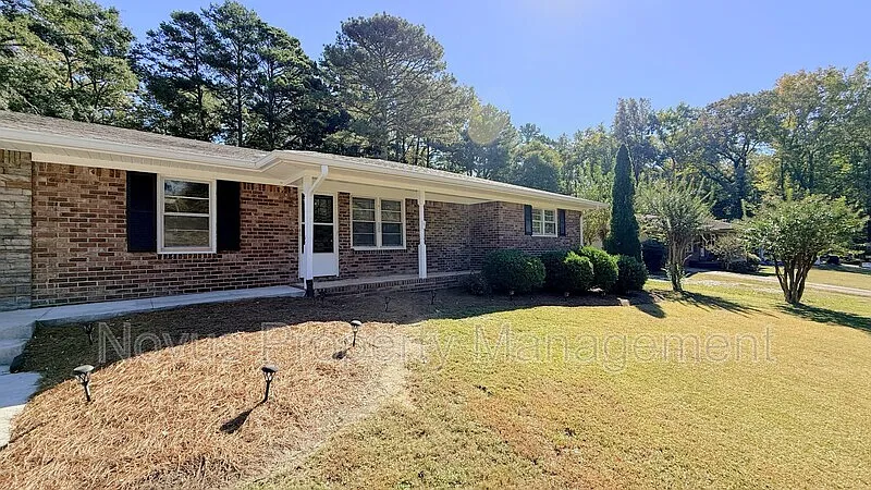 3 bed, 2.5 bath, $1,749 — Photo 3