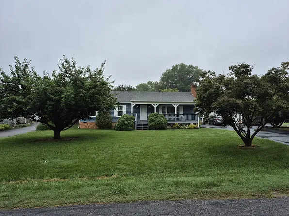 11710 Perdue Ter, Chester, VA 23831