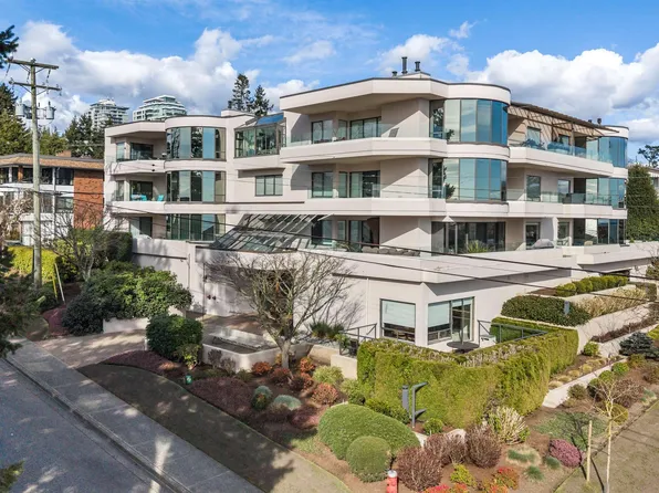 1250 Martin St #302, White Rock, BC V4B 3W3
