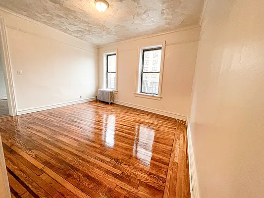 Rented by Level Group | media 1