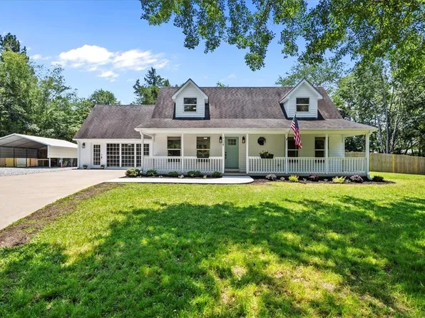 108 Winona Way, Walhalla, SC 29691