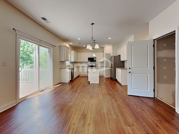 4th image of 3483 Shady Cove Ct