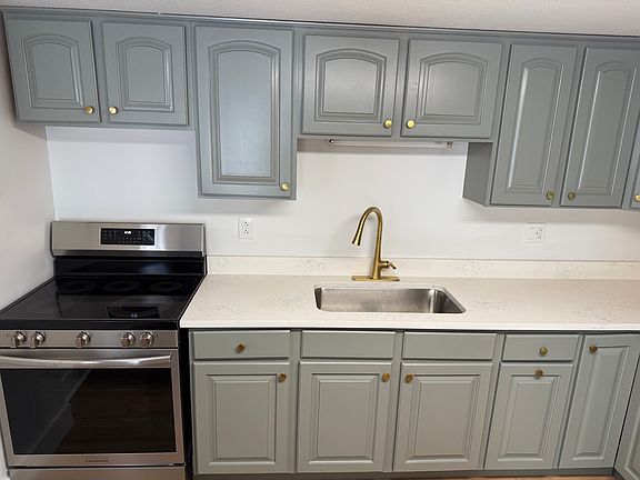 New Frigidaire Electric Range