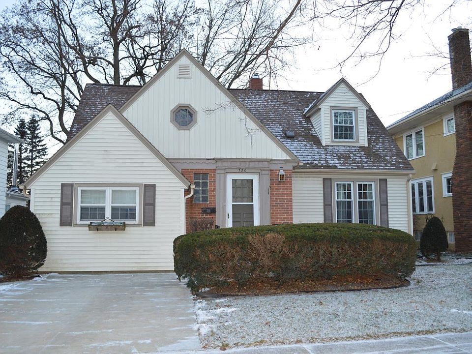 Front of house