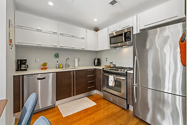 Rented by Keller Williams Points North | media 42