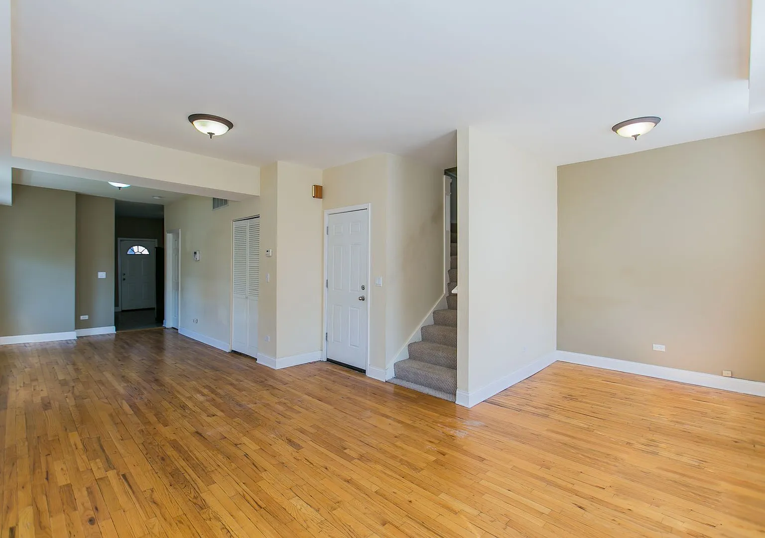 1636 N. Spaulding Ave — Photo 2