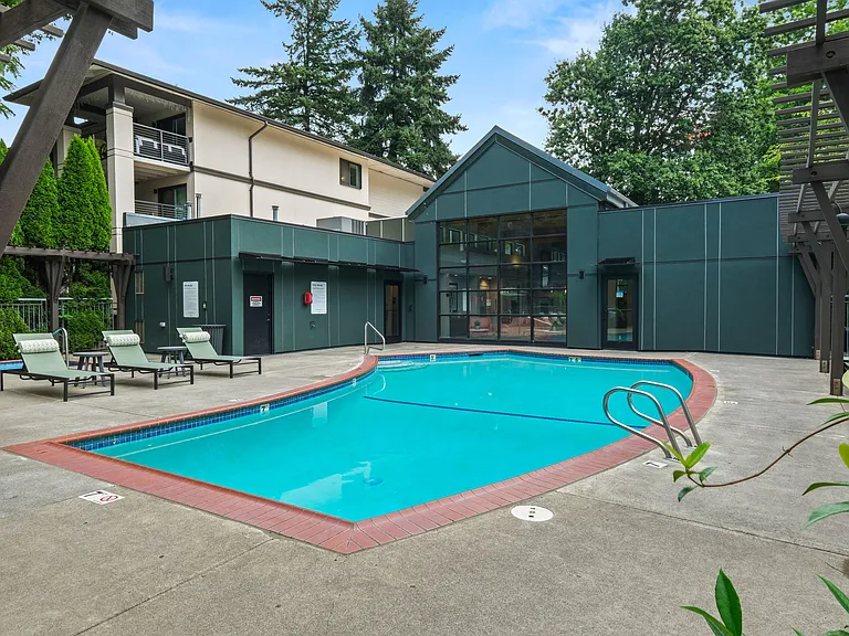 Parkridge Apartments — Photo 19