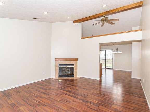 5th image of 9705 English Oak Dr