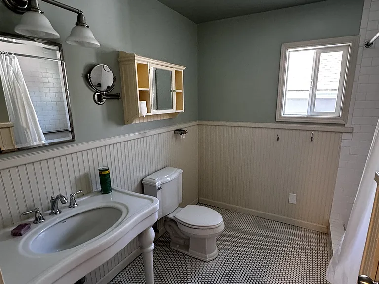 824 Schilling Way — Photo 10