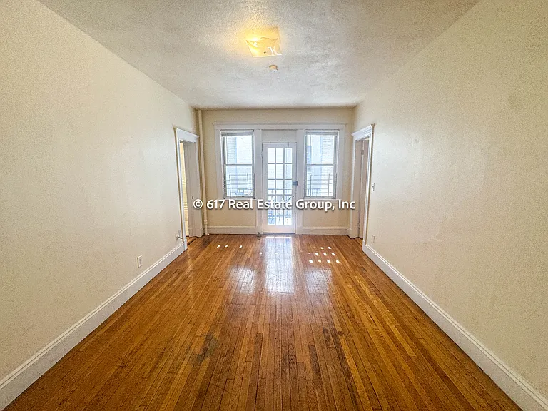 11 Melvin Ave #5 — Photo 3