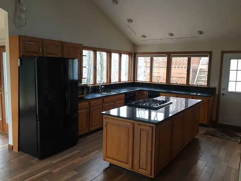 18 Glenwood Ave #A — Photo 12