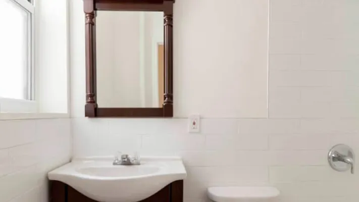 Rented by Nooklyn NYC LLC | media 18