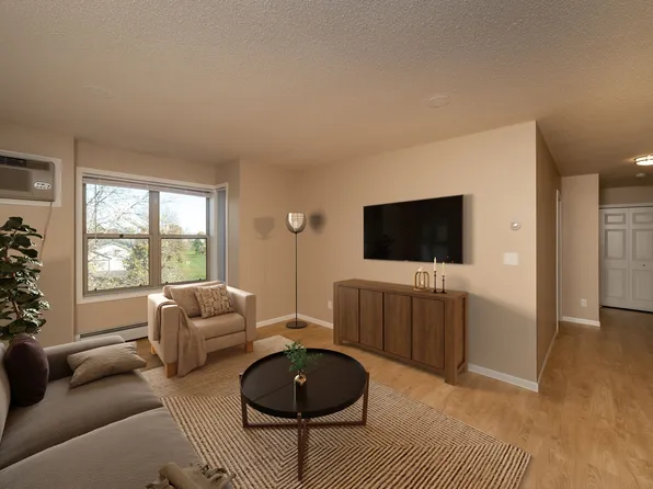 Carriage House Senior Apartments, 3412 Village Green Blvd, Moorhead, MN 56560