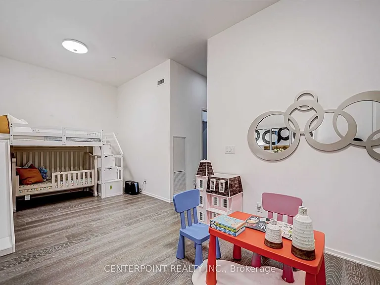 1 Bloor St E #515 — Photo 27