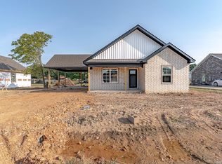 130 Redwood Dr, Bono, AR 72416