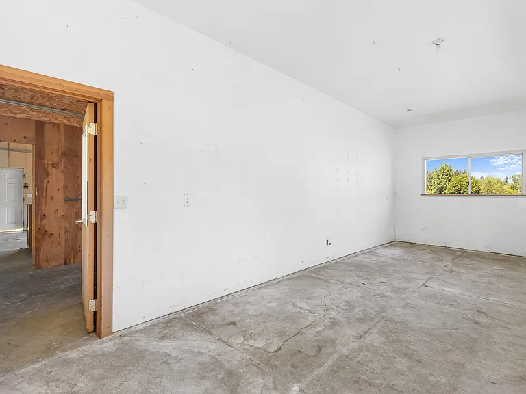 4109 S Reddick Rd — Photo 58
