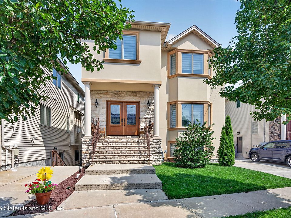 1st image of 31 Aaron Ln
