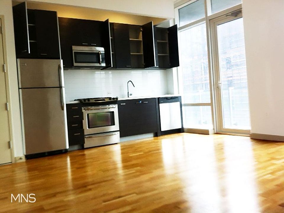 1st image of 2310 41st Ave APT 8G