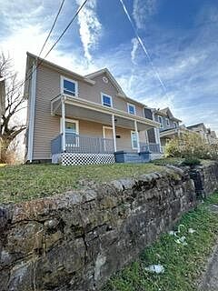 2nd image of 1021 Tazewell Ave SE
