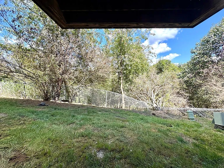 1045 Oak Tree Blvd NW — Photo 27