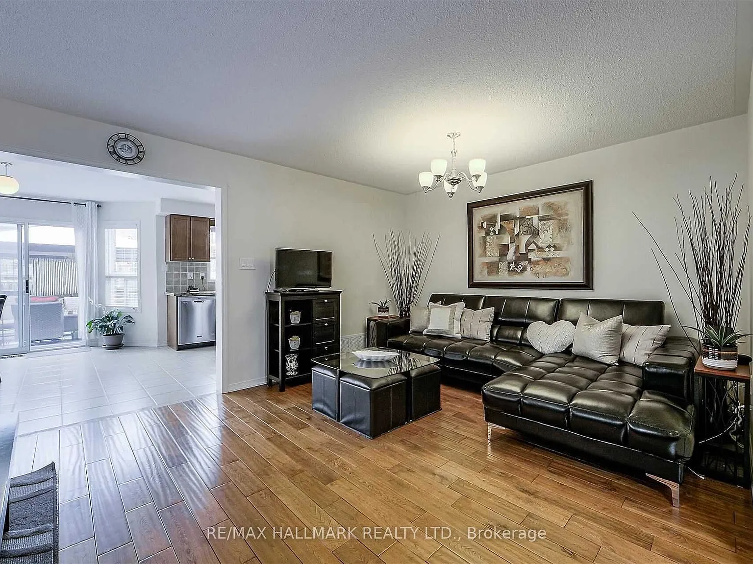 3 bed, $3,600 — Photo 1