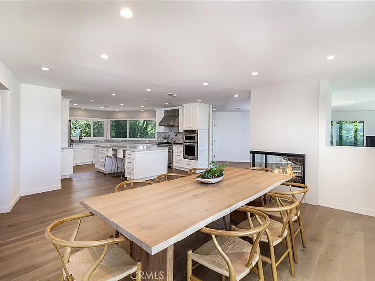 3546 Berry Dr — Photo 11