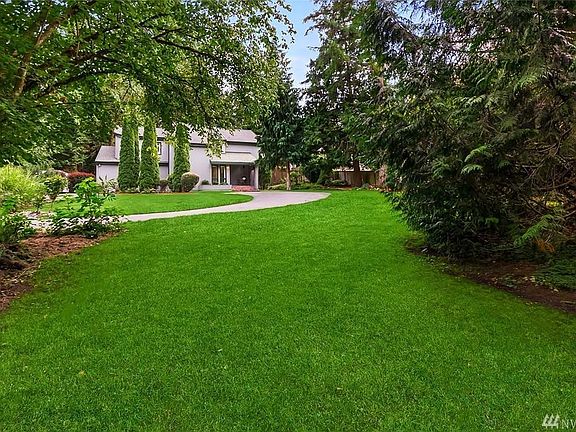 2nd image of 16307 NE 180th St