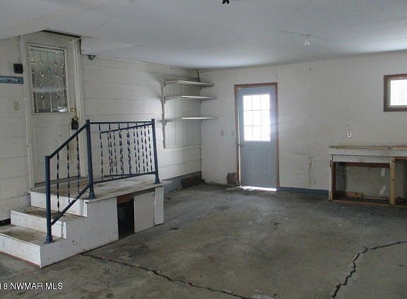 2nd image of 312 Cardinal Ave N