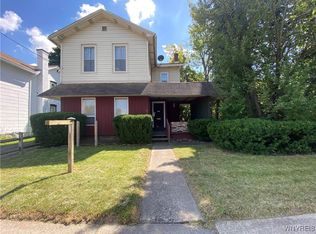 296 Walnut St, Lockport, NY 14094