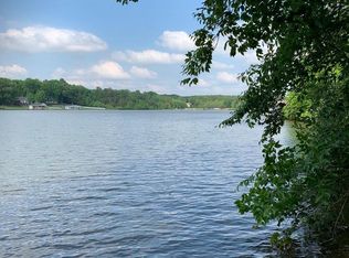 Hensley, Mineral, VA 23117