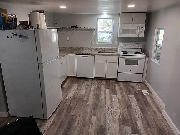 2nd image of 2511 Keith Ave